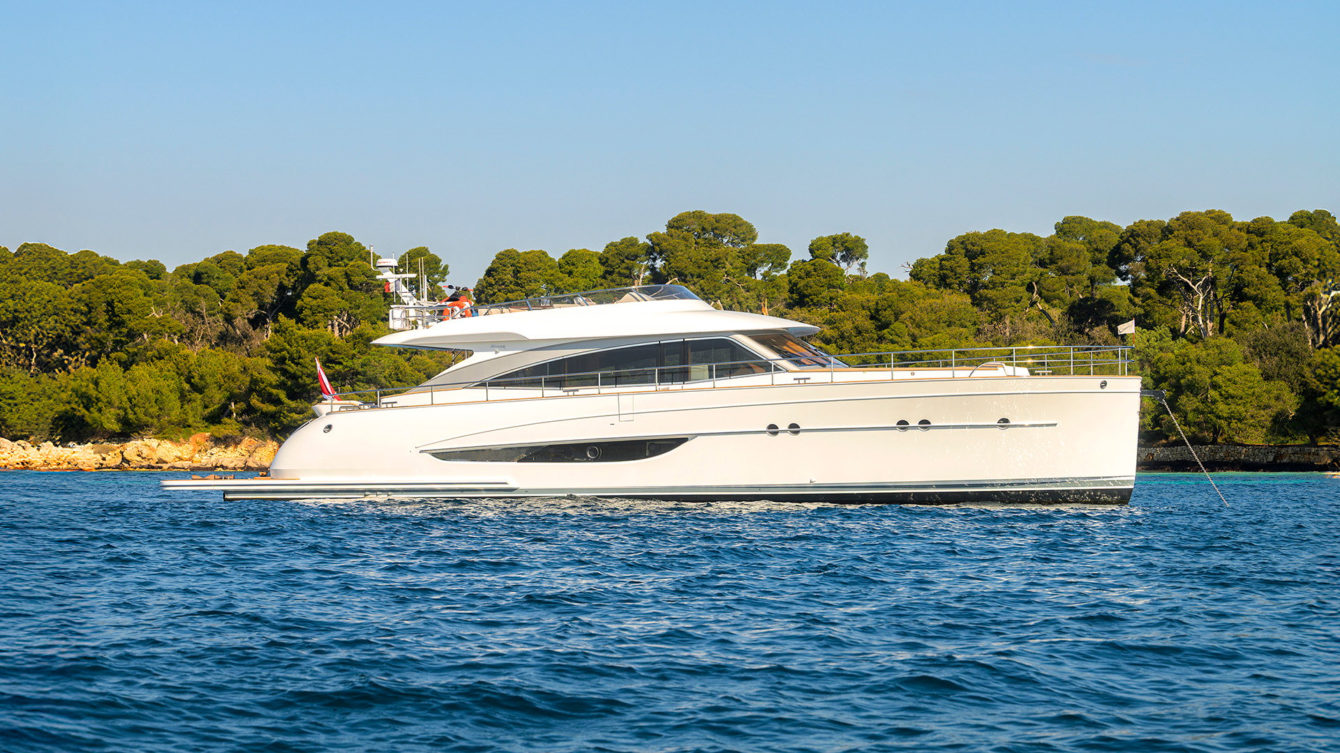 Mulder-Favorite-2200-OLAF-Antibes-01