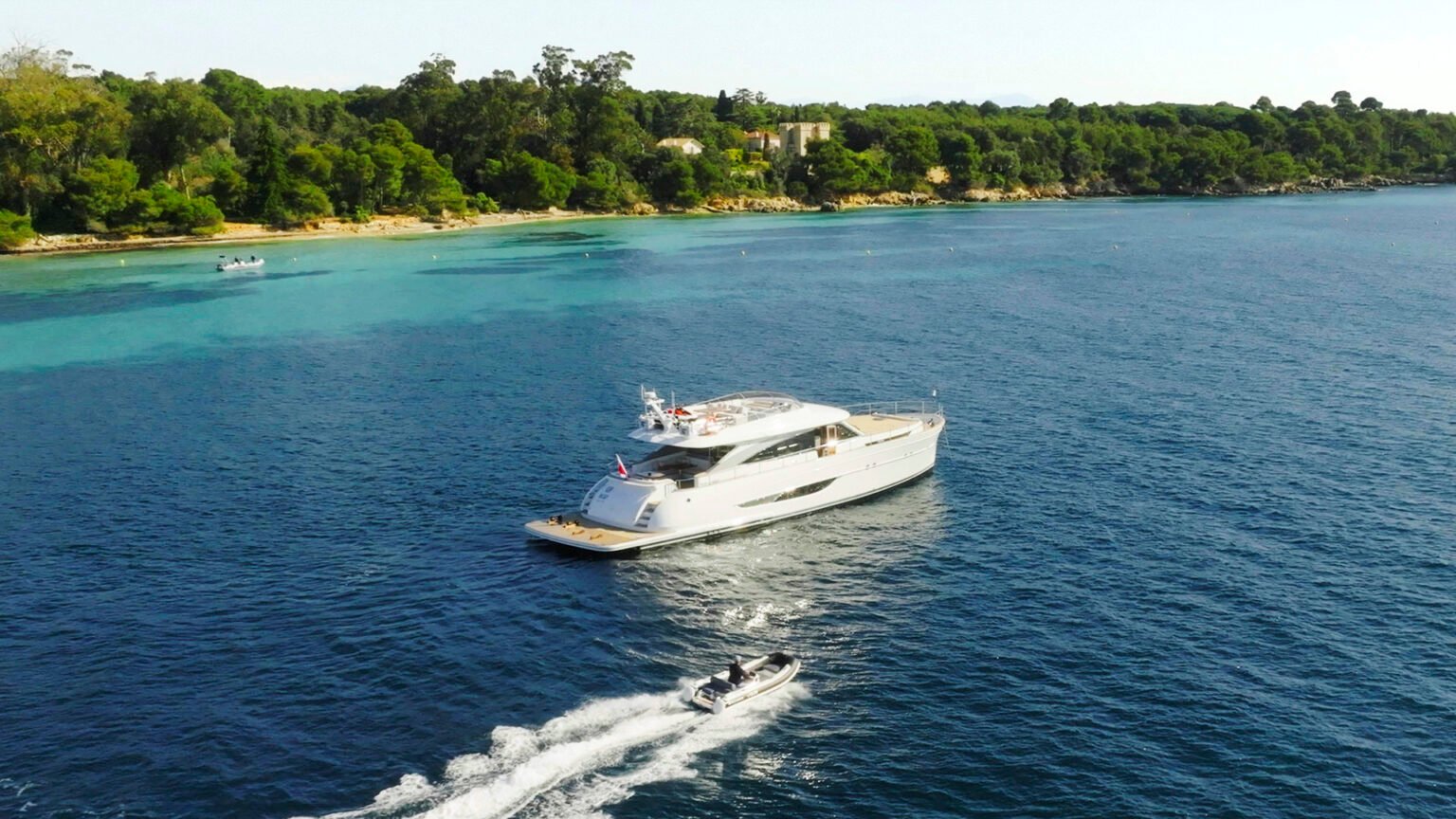 Mulder-Favorite-2200-OLAF-Antibes-02