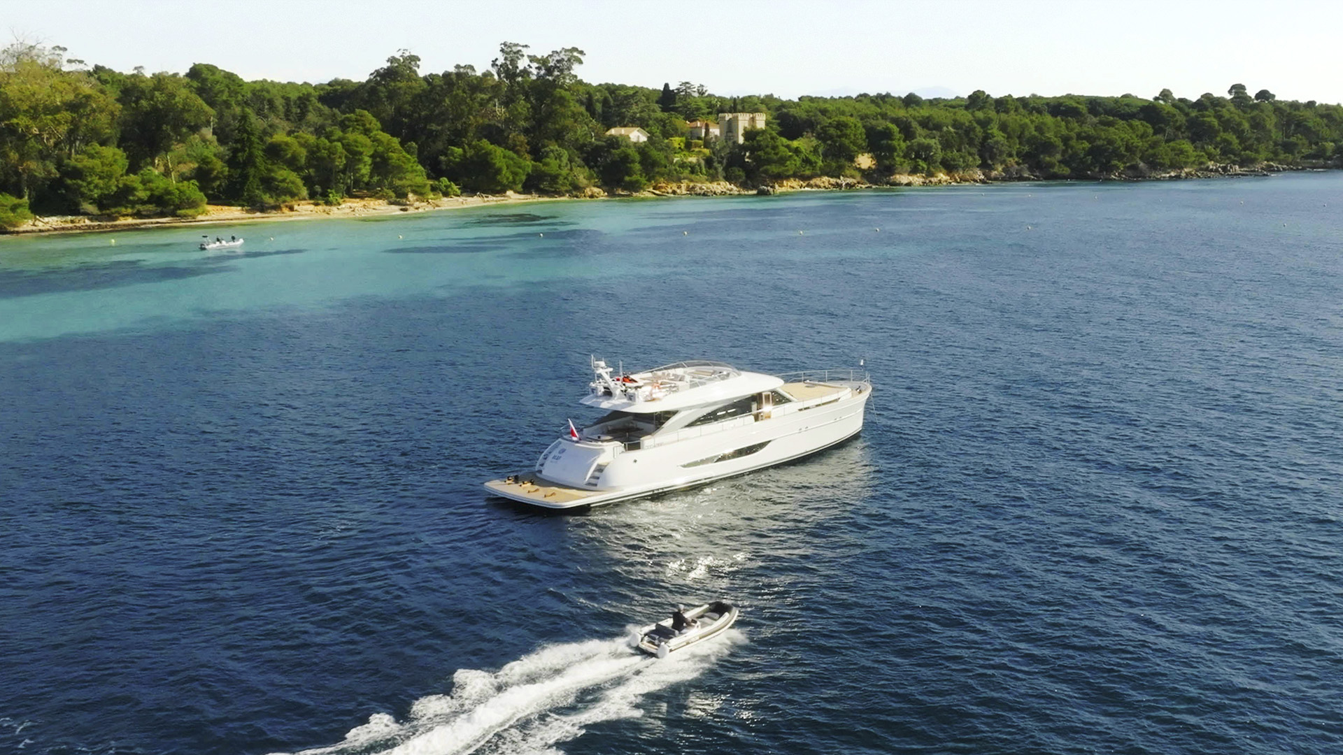 Mulder-Favorite-2200-OLAF-Antibes-02