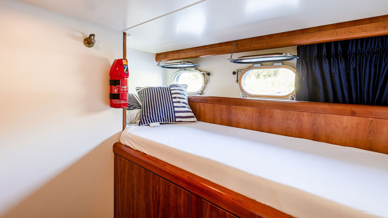 YN00062-VAER-WEL-049