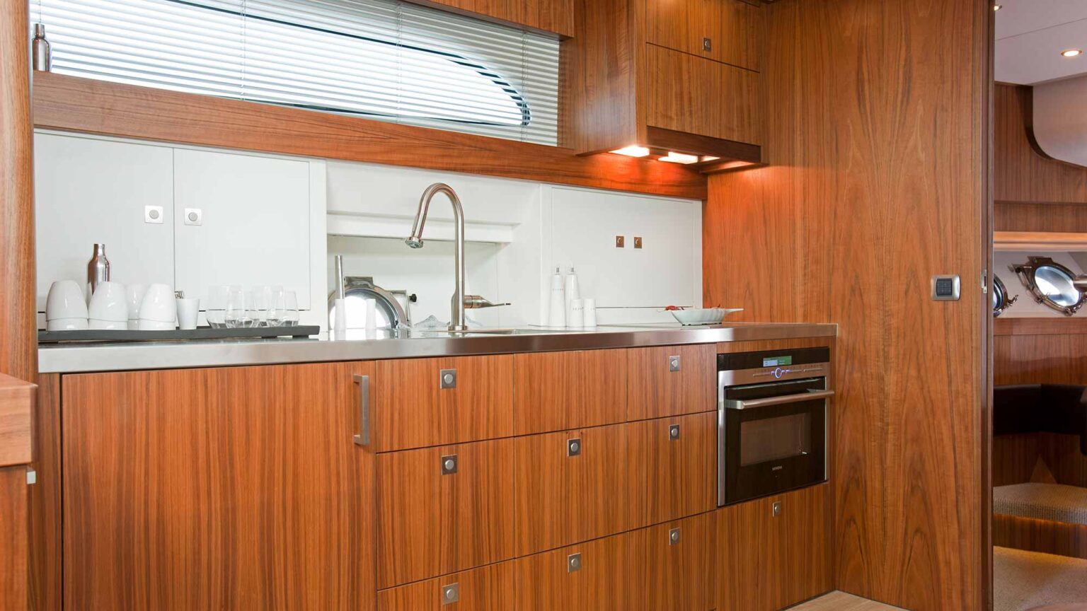 Mulder-59-Convertible-WILD-GOOSE-int-07