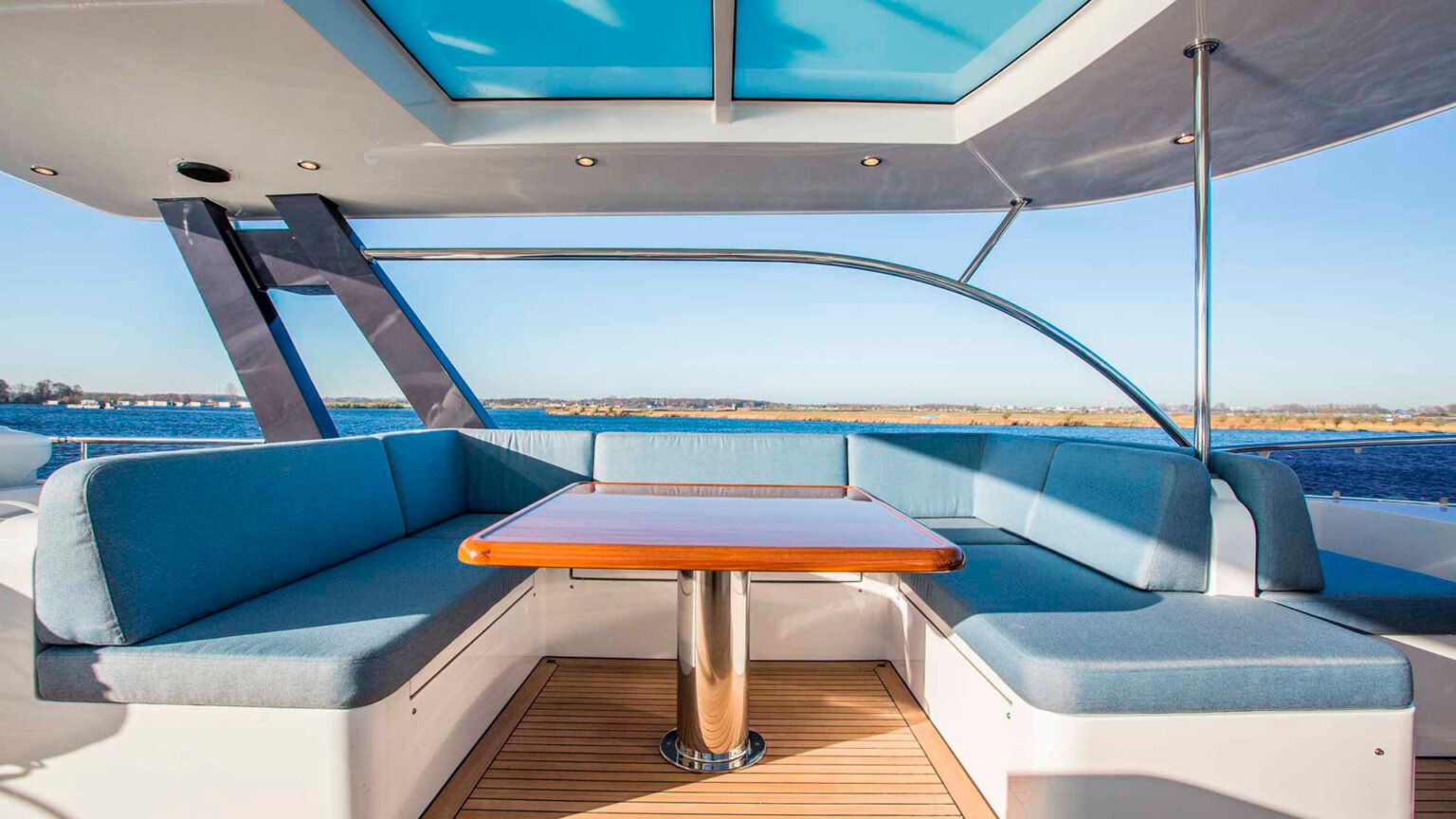 Mulder-73-Flybridge-BOONOOROO-II-ext-09