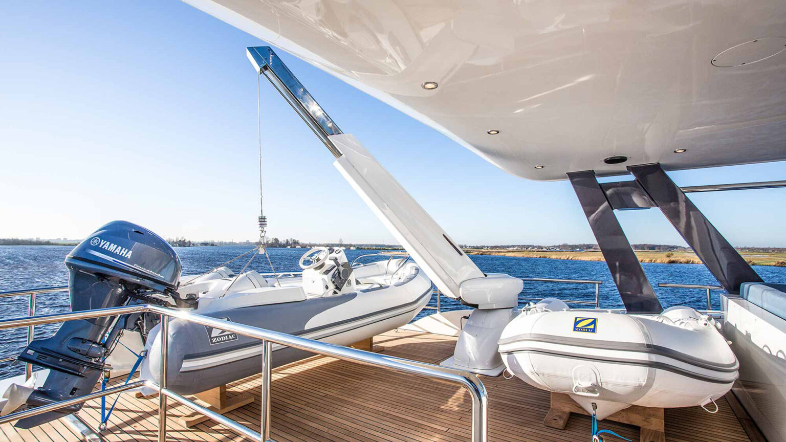 Mulder-73-Flybridge-BOONOOROO-II-ext-13