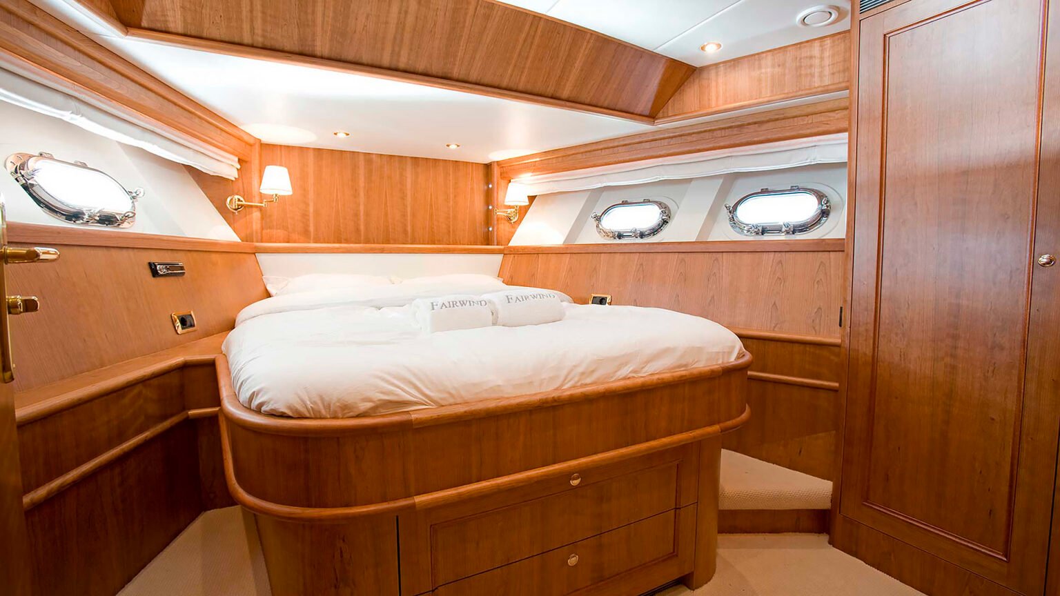 Mulder-73-Wheelhouse-FAIRWIND-int-01