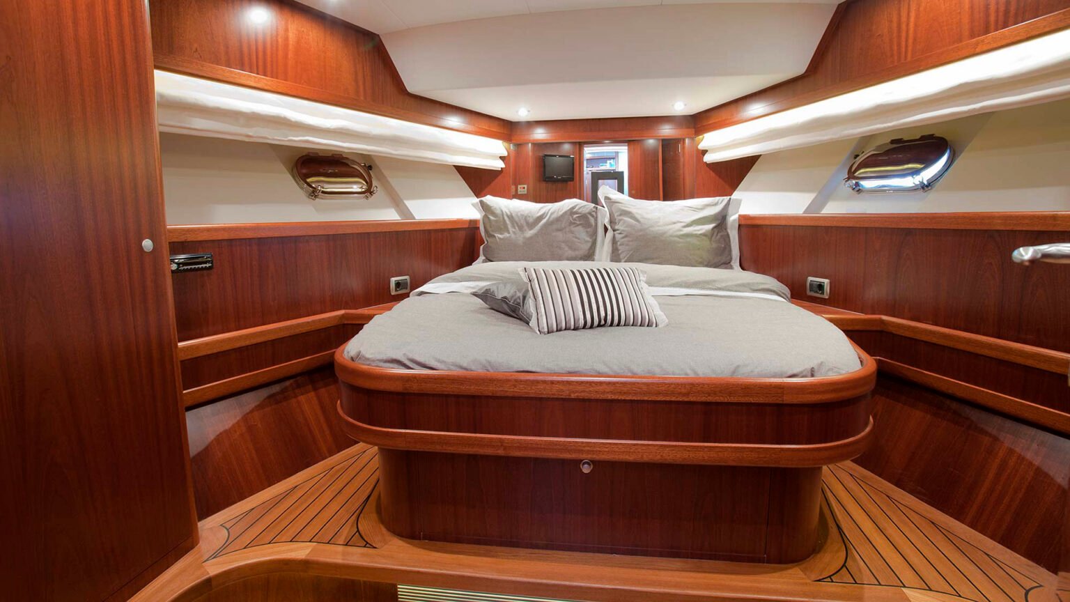 Mulder-73-Wheelhouse-GLORIA-int-15