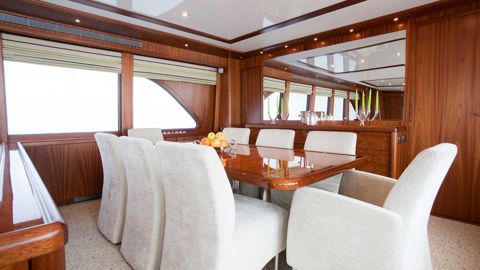 Mulder-92-Flybridge-MIMI-int-01