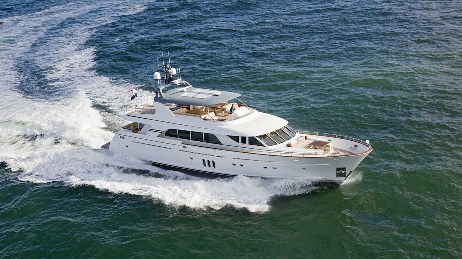 Mulder_98_Flybridge_02