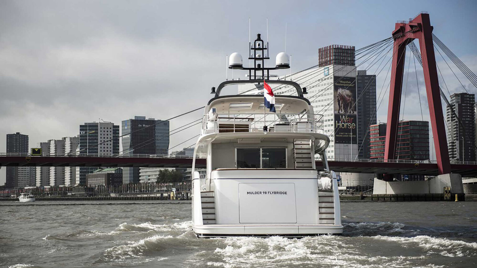 Mulder_98_Flybridge_09
