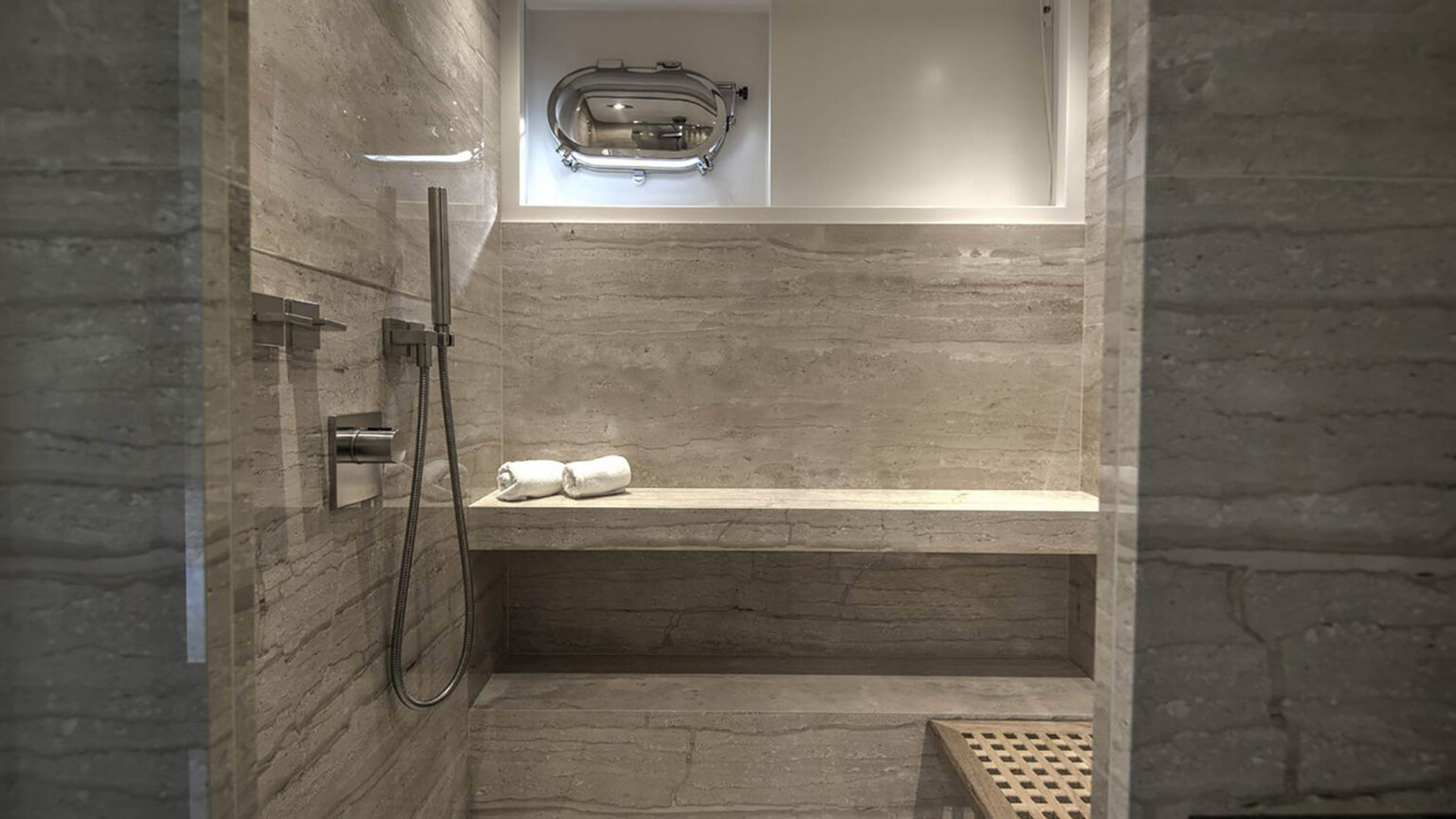 Mulder_98_Flybridge_23