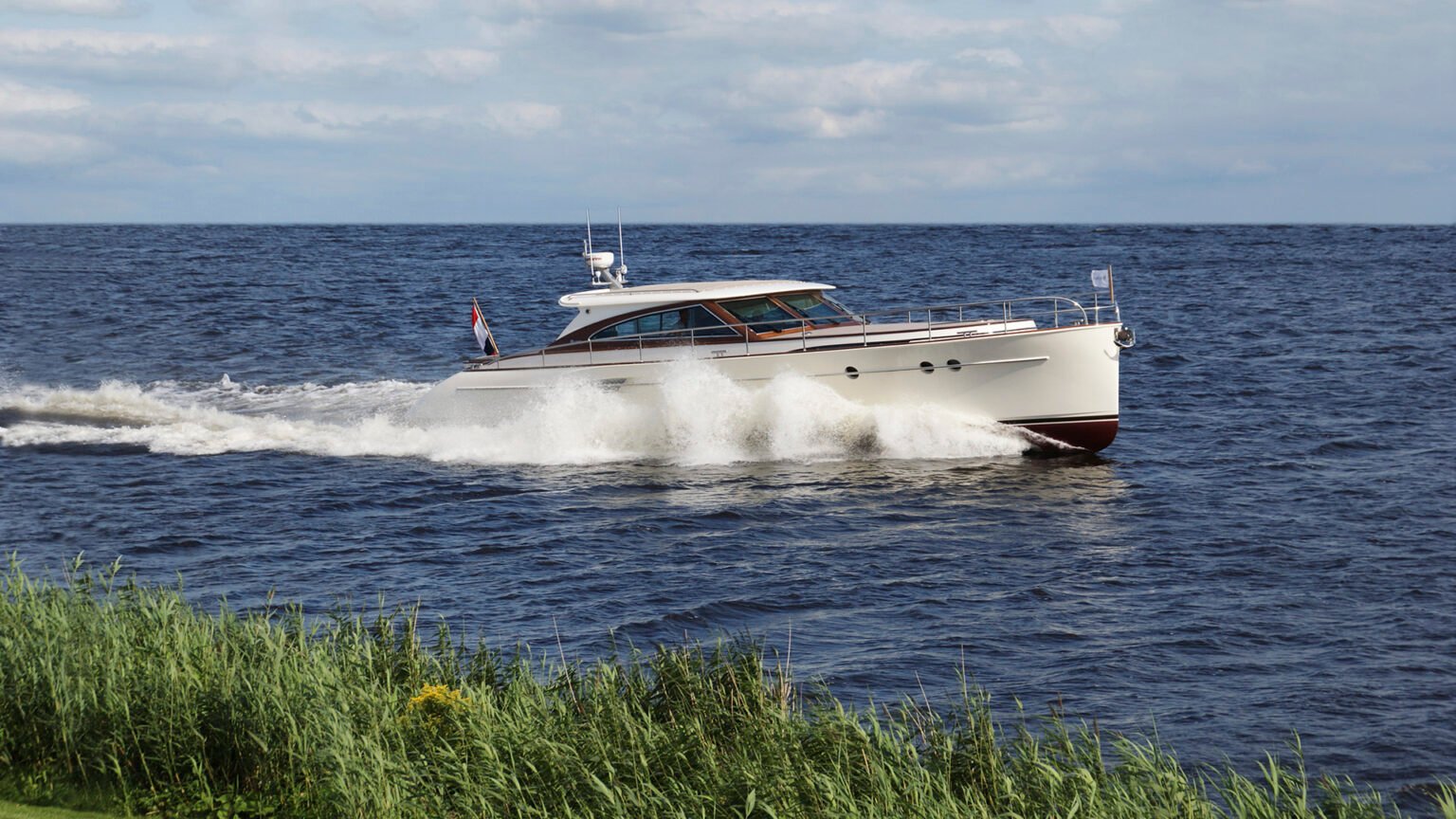 YN00079-DIVA-06329_2