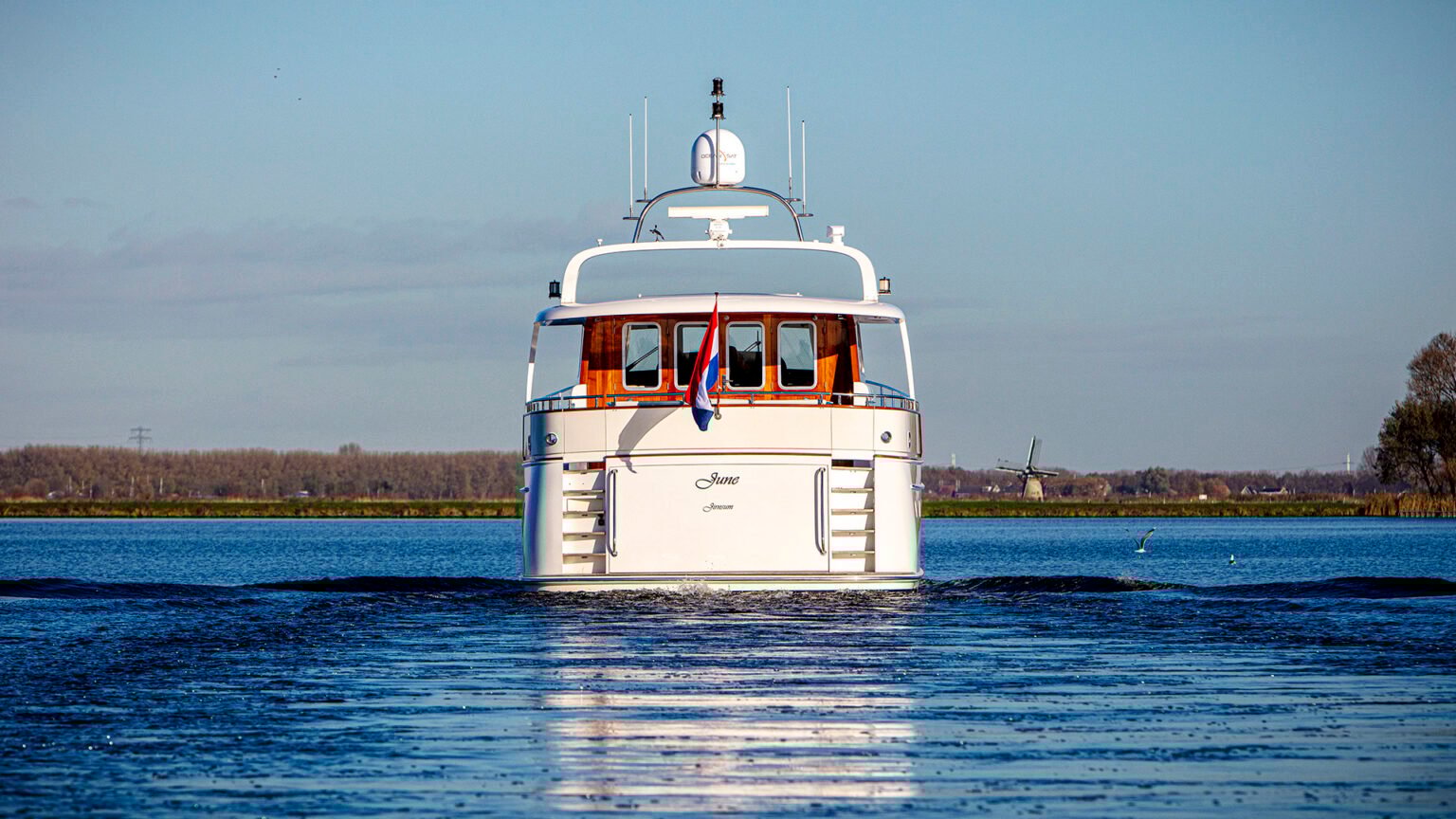 YN09073-Mulder-Wheelhouse-70-Ext-02