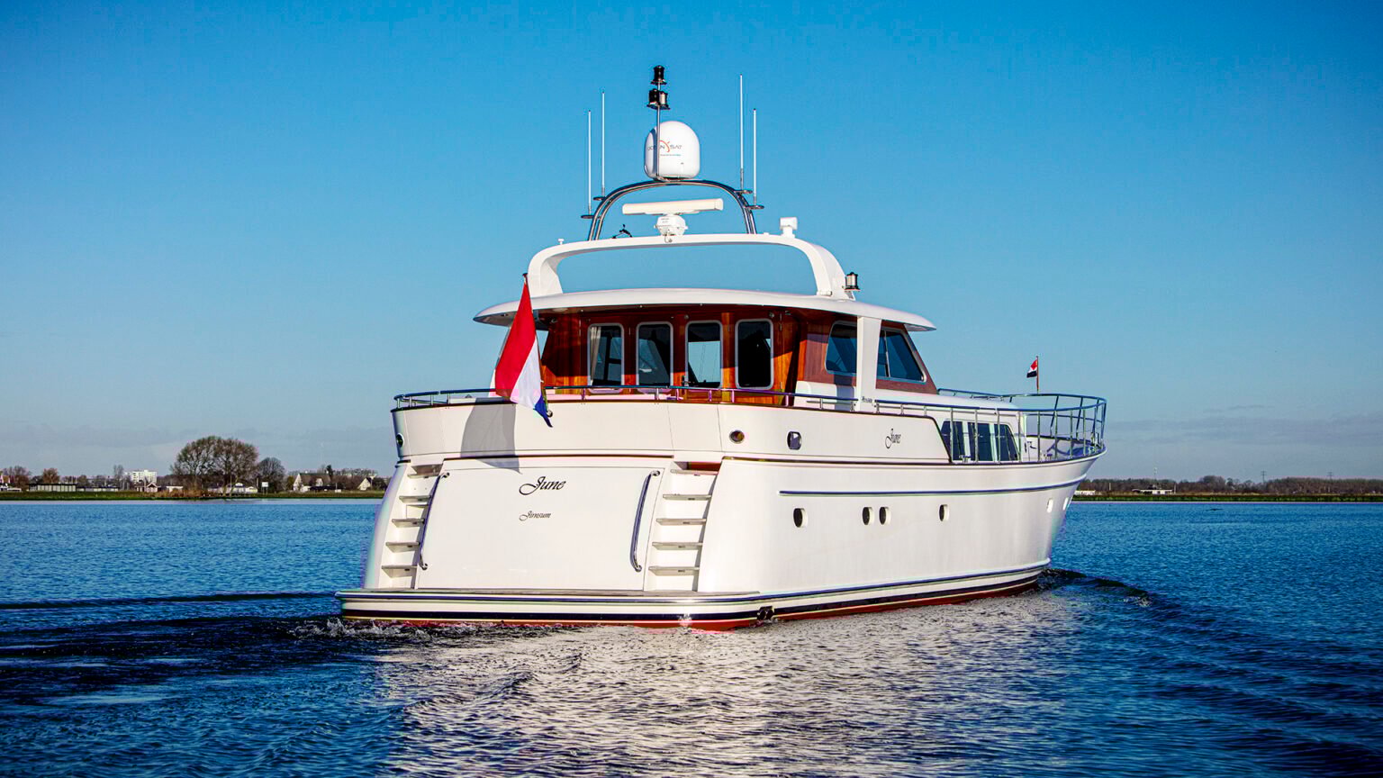 YN09073-Mulder-Wheelhouse-70-Ext-03