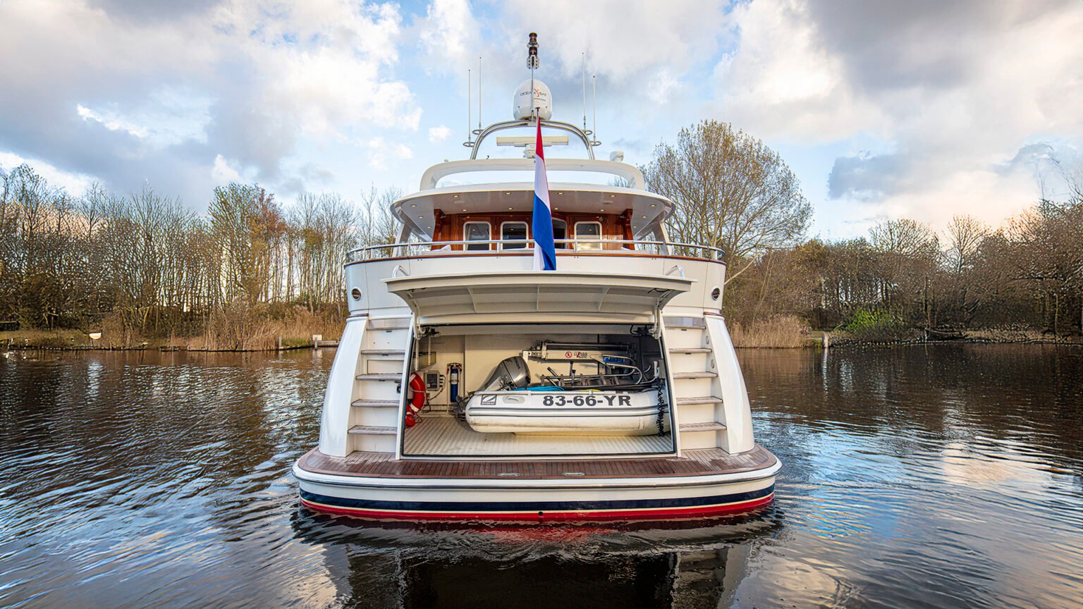 YN09073-Mulder-Wheelhouse-70-Ext-20