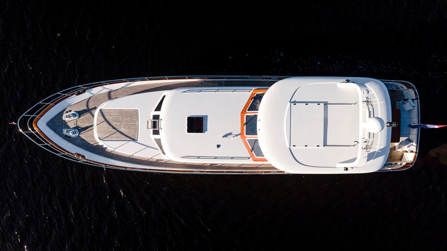 YN09073-Mulder-Wheelhouse-70-Ext-34