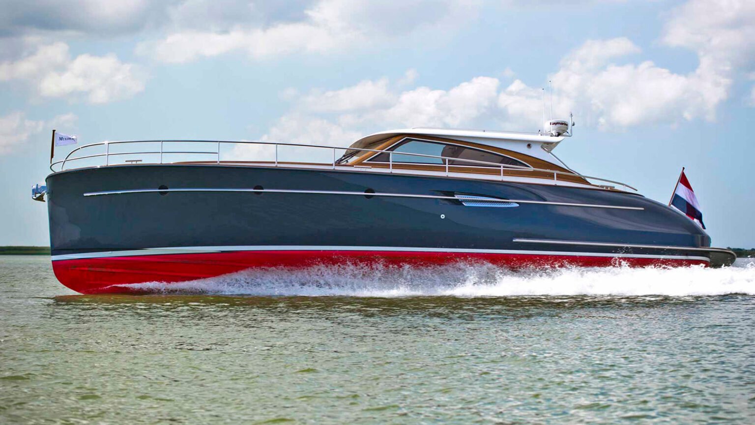 YN11086-Mulder-Favorite-1400IPS-Ext-05