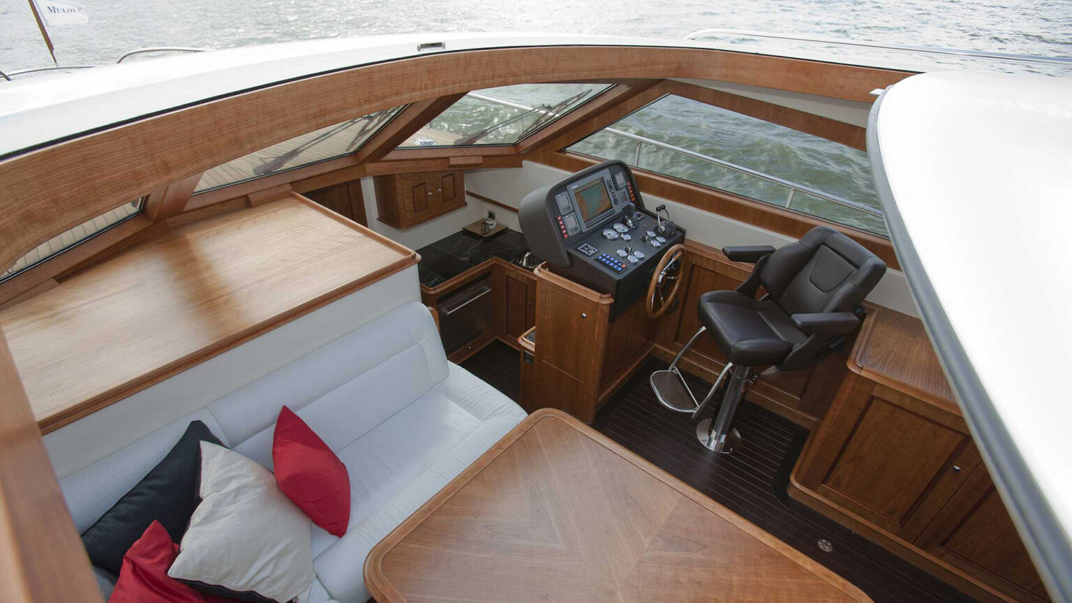 YN11086-Mulder-Favorite-1400IPS-Int-01