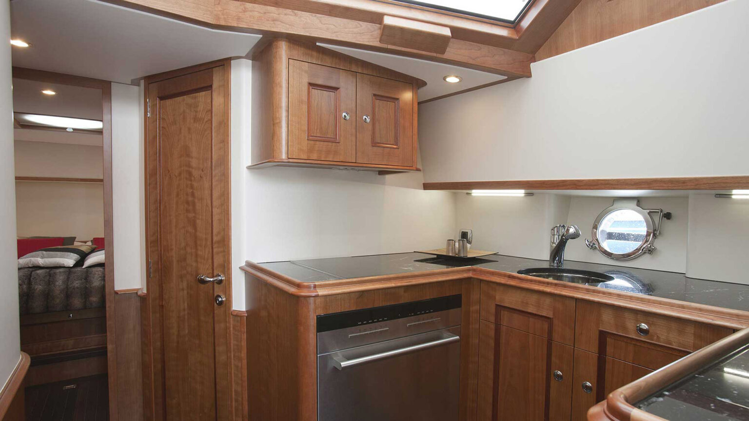 YN11086-Mulder-Favorite-1400IPS-Int-05