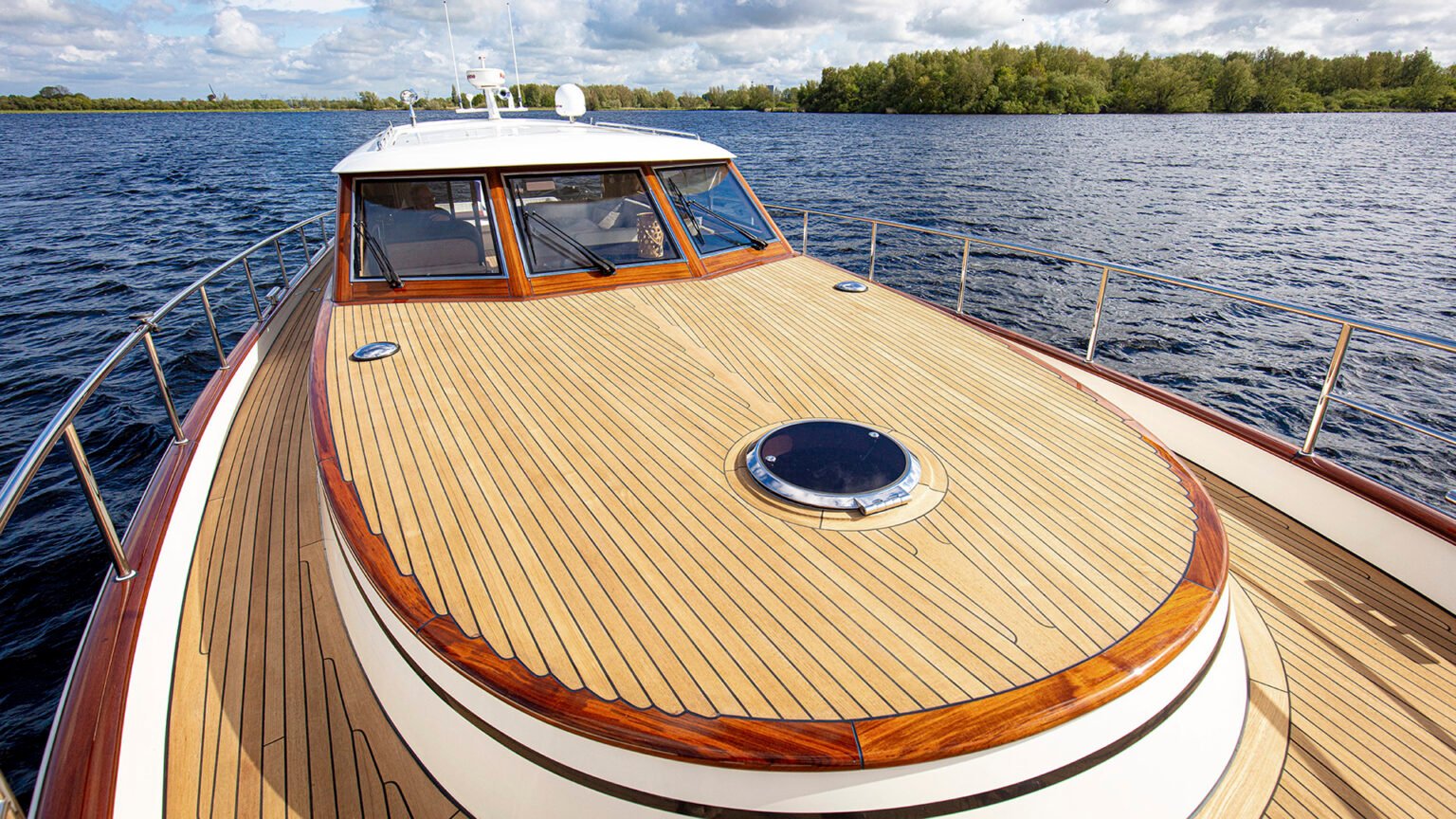 YN1293-Mulder-Favorite-1500-Ext-07