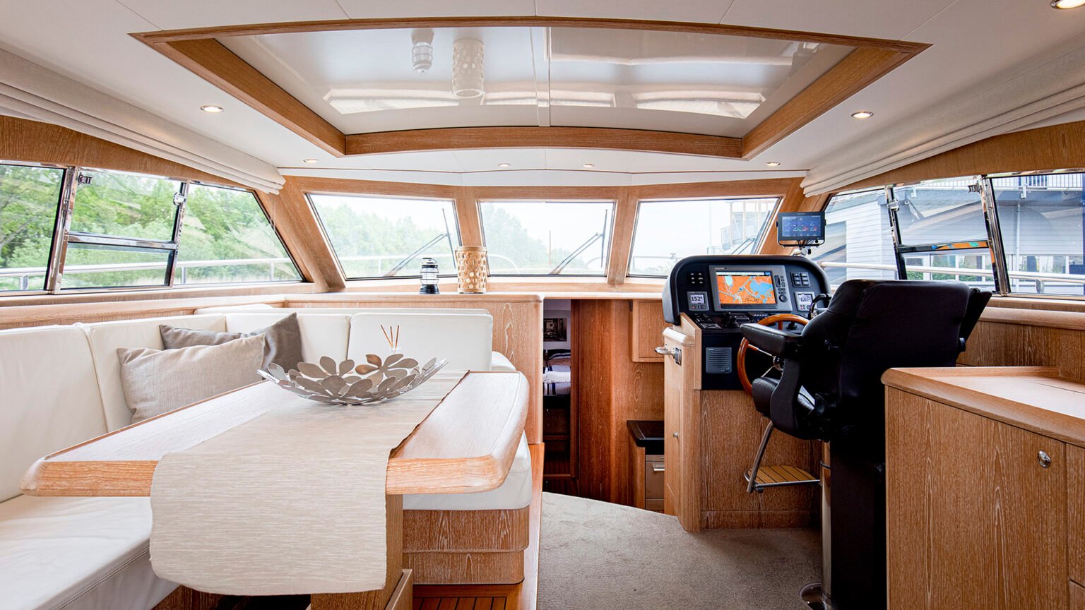 YN1293-Mulder-Favorite-1500-Int-01