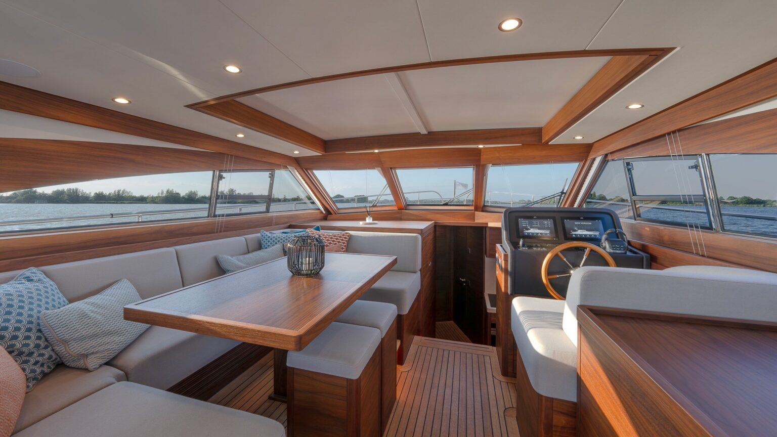 BN00132-Mulder-Favorite-1500-New-Horizon-Ext-01-16