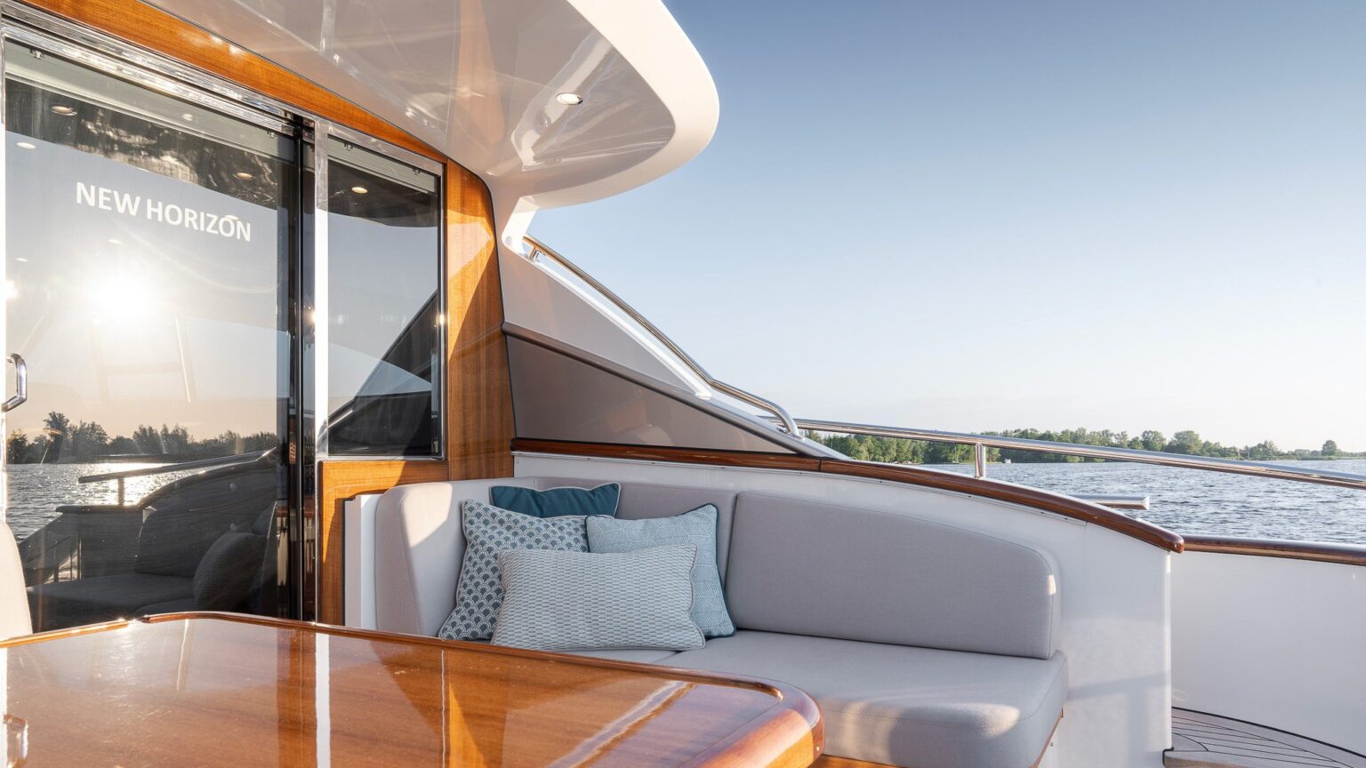 BN00132-Mulder-Favorite-1500-New-Horizon-Ext-01-22