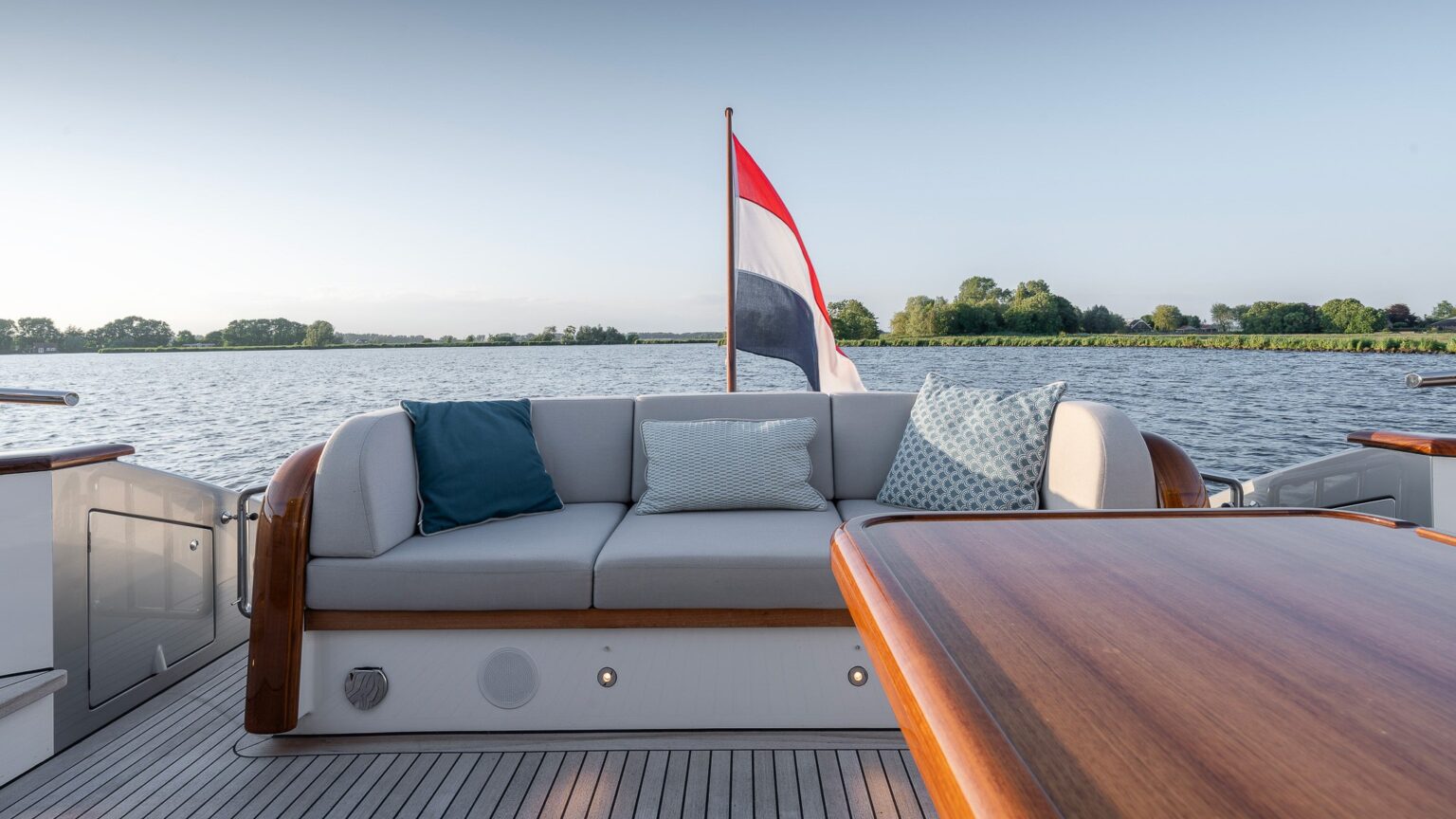 BN00132-Mulder-Favorite-1500-New-Horizon-Ext-01-23