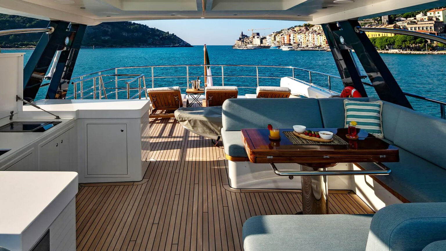 Mulder-75-Flybridge-Velvet-Glove-III-06