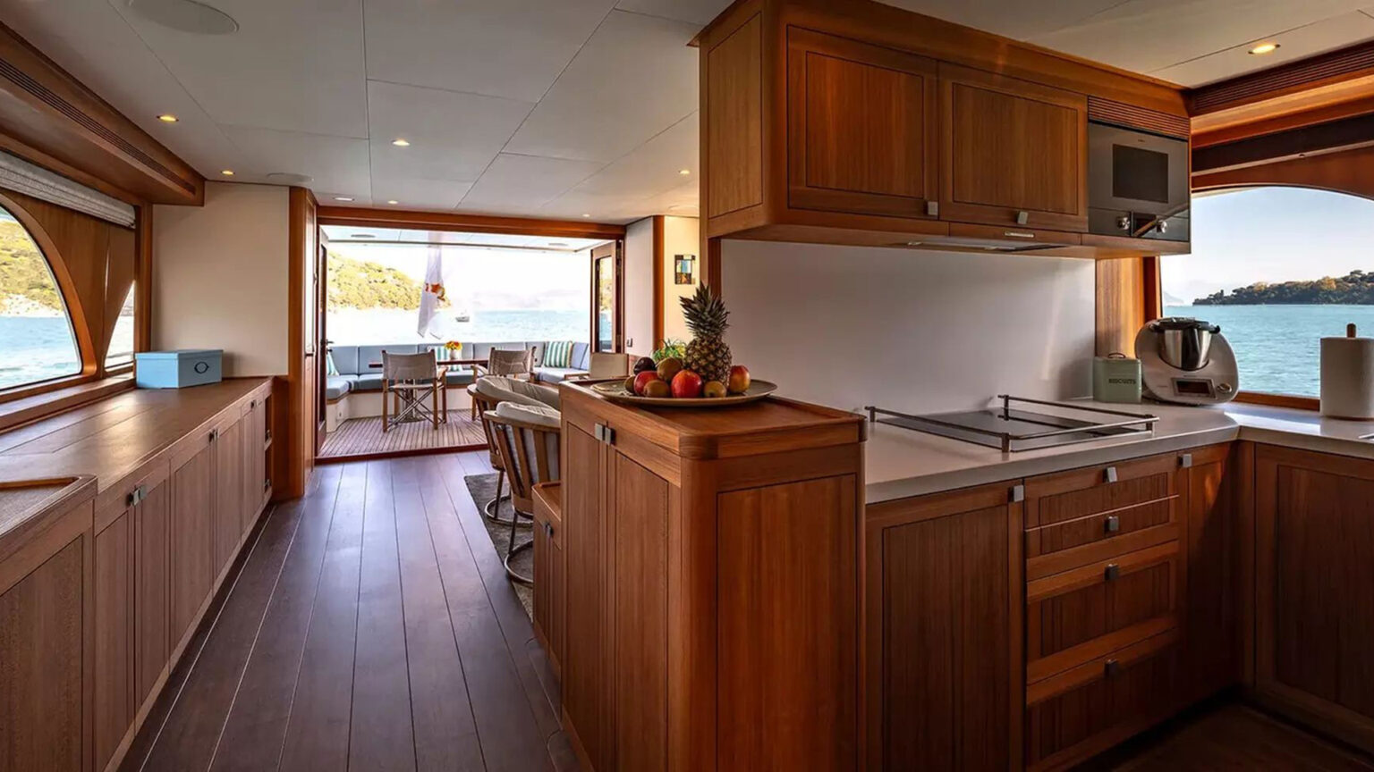 Mulder-75-Flybridge-Velvet-Glove-III-13