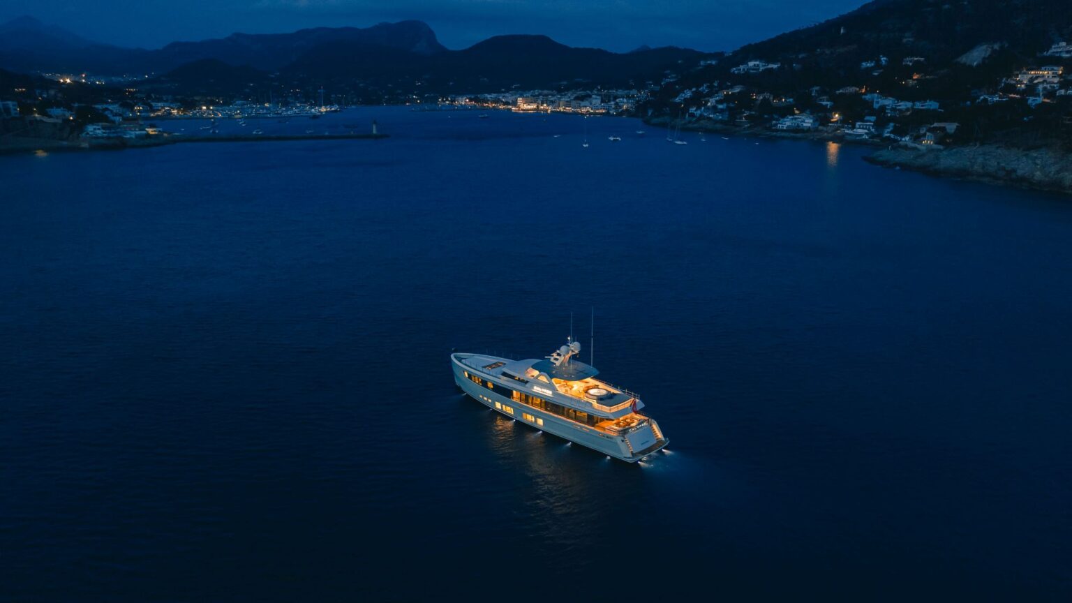 Mulder-Calypso-Exterior-10