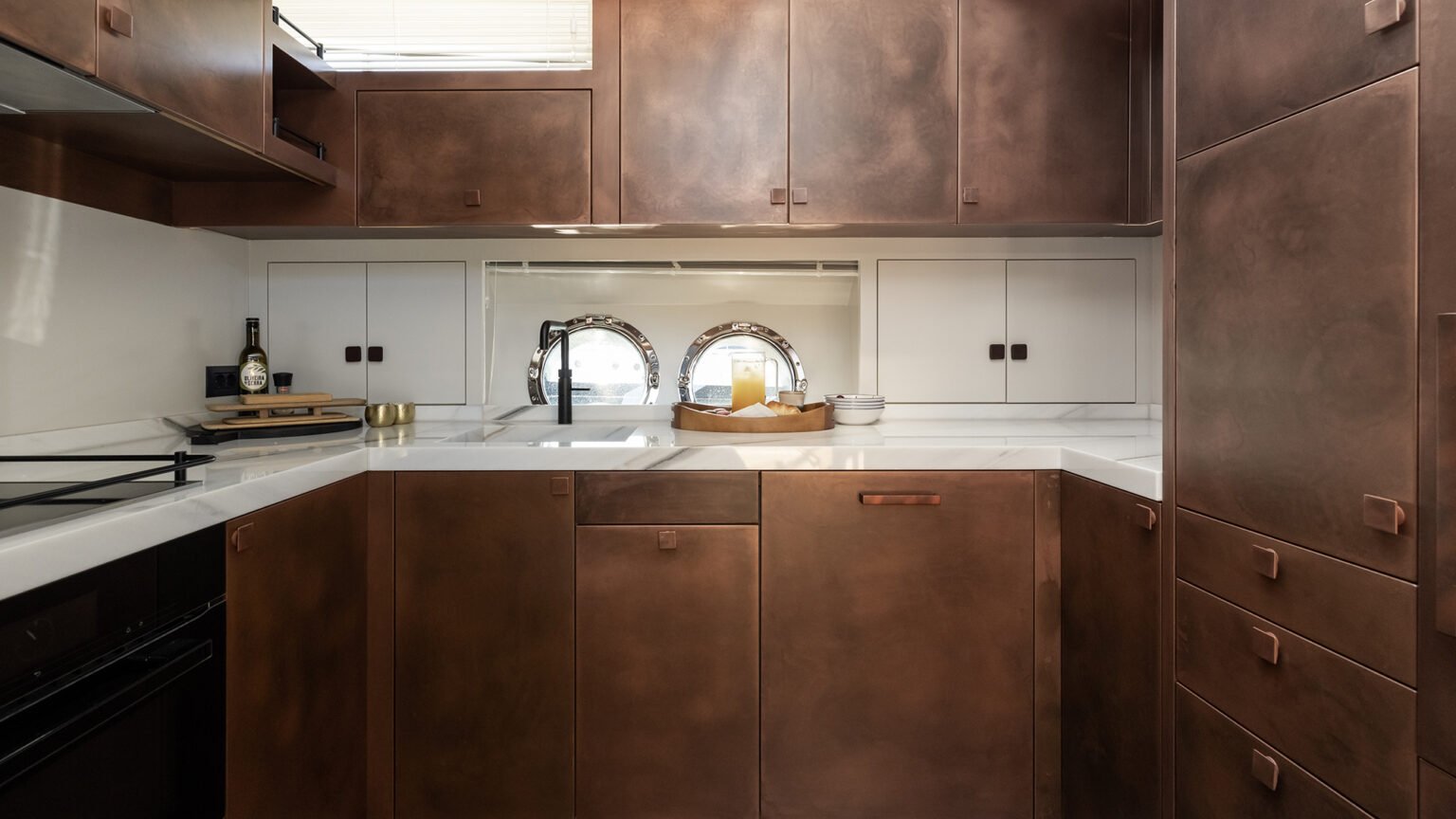 Mulder-Favorite-2200-BN121-OSCAR-Int-04