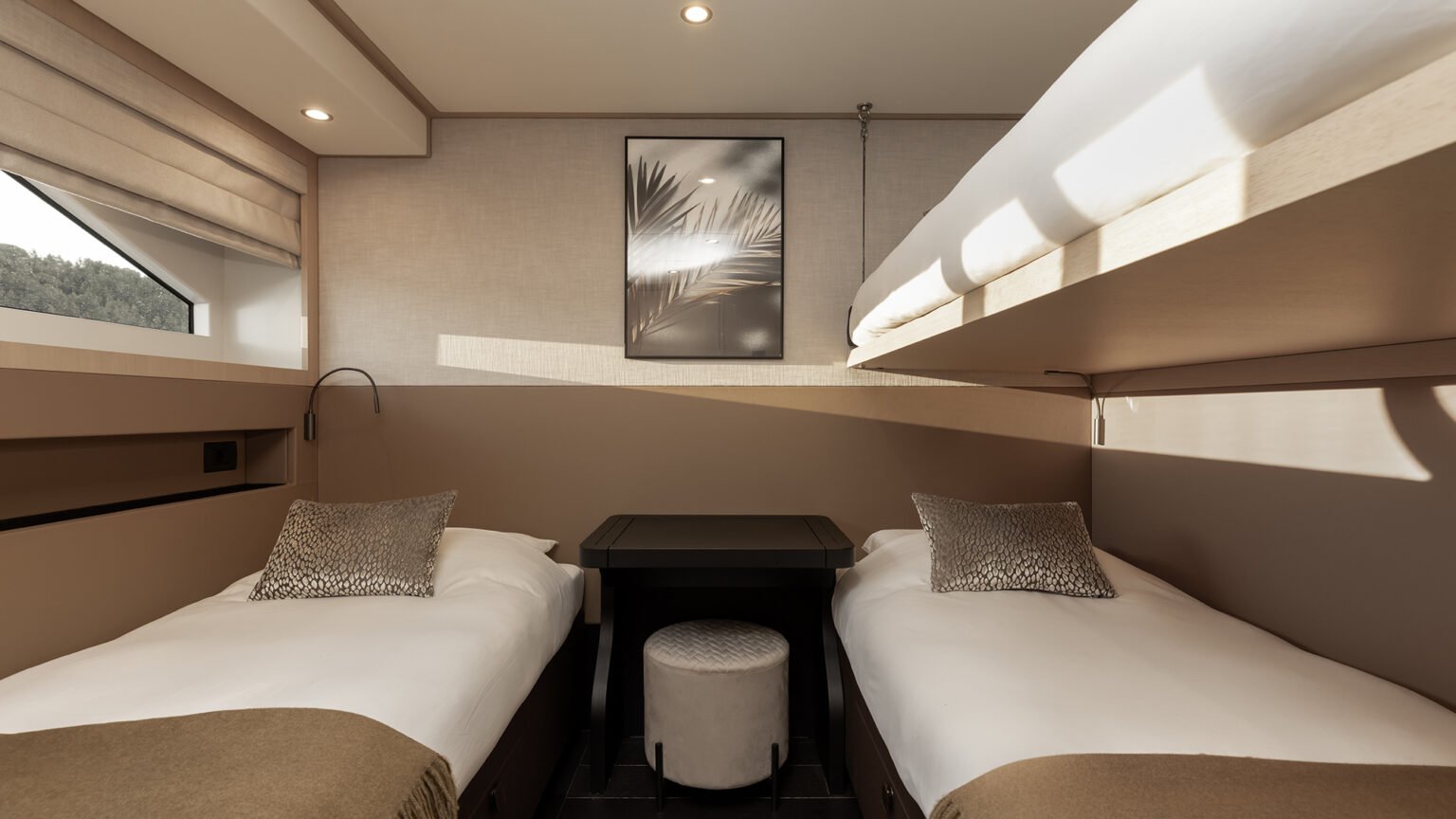 Mulder-Favorite-2200-BN121-OSCAR-Int-09