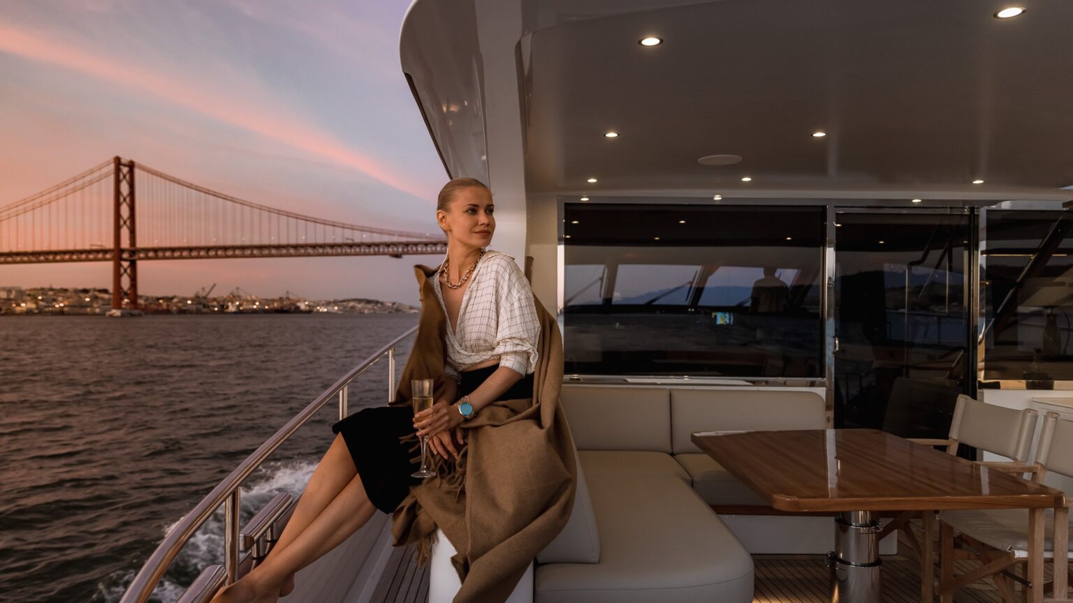 Mulder-Favorite-2200-BN121-OSCAR-Lifestyle-168