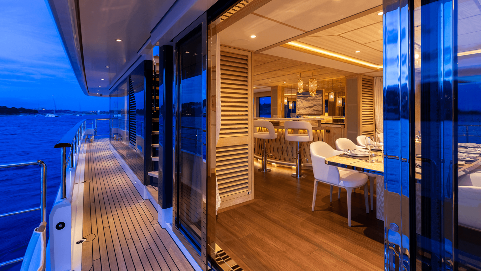 Mulder-ThirtySix-BN110-Calypso-Deck-02