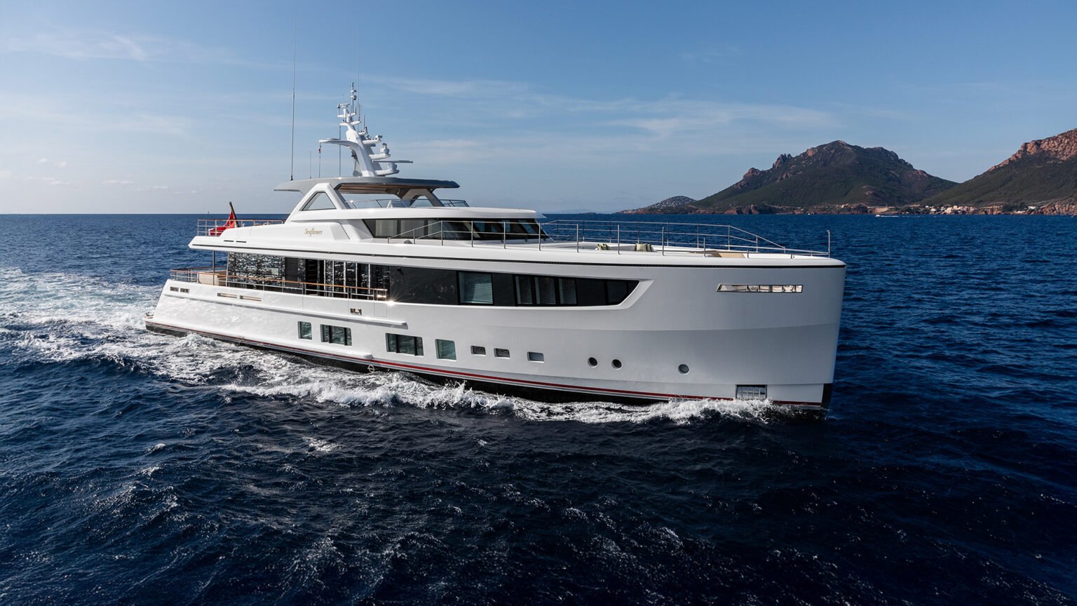 Mulder-ThirtySix-BN136-SEAFLOWER-Aer (21) 2