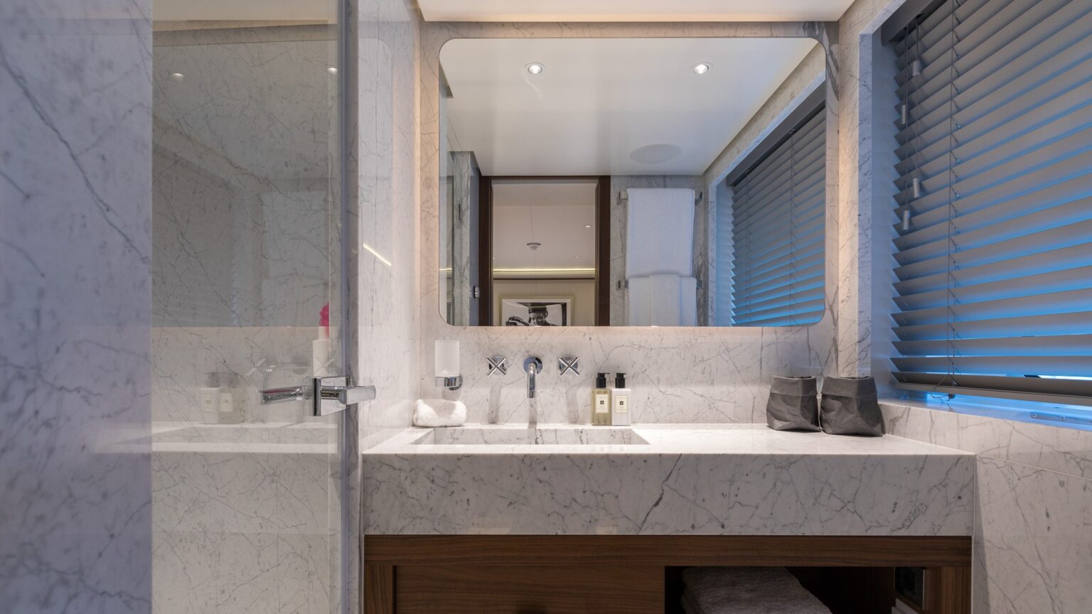 Mulder-ThirtySix-DELTA-ONE-12