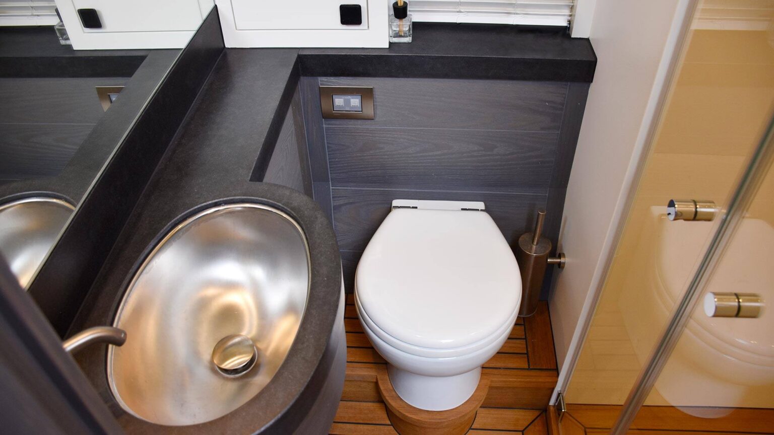 MulderShipyard_BN108_Grey_Pearl-18