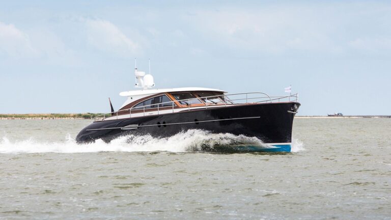 MulderShipyard_Favorite1500_BN98-Helene_series_desktop-02