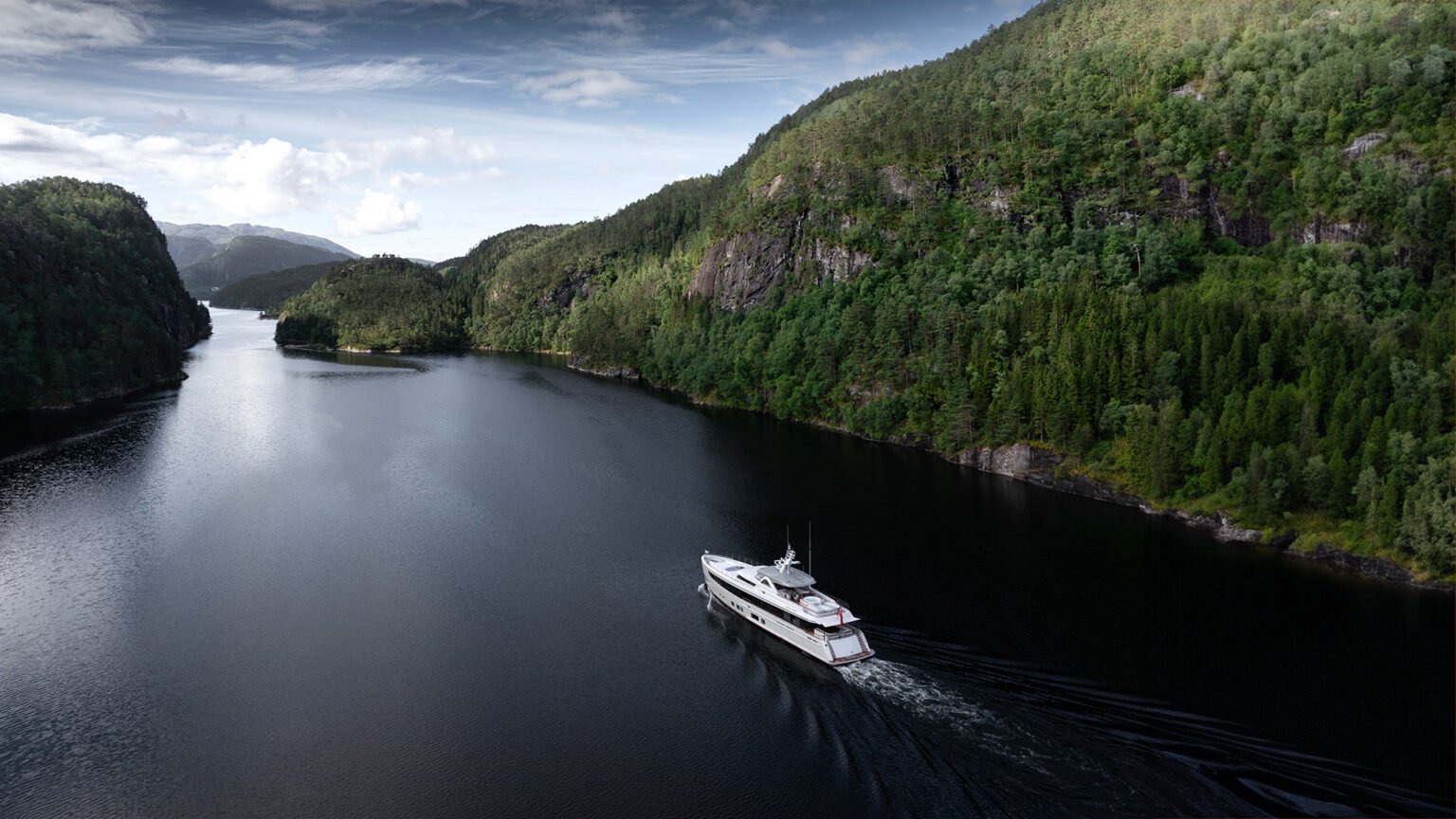 YN00139-Mulder-ThirtySix-BN139-Q43-ext (2)