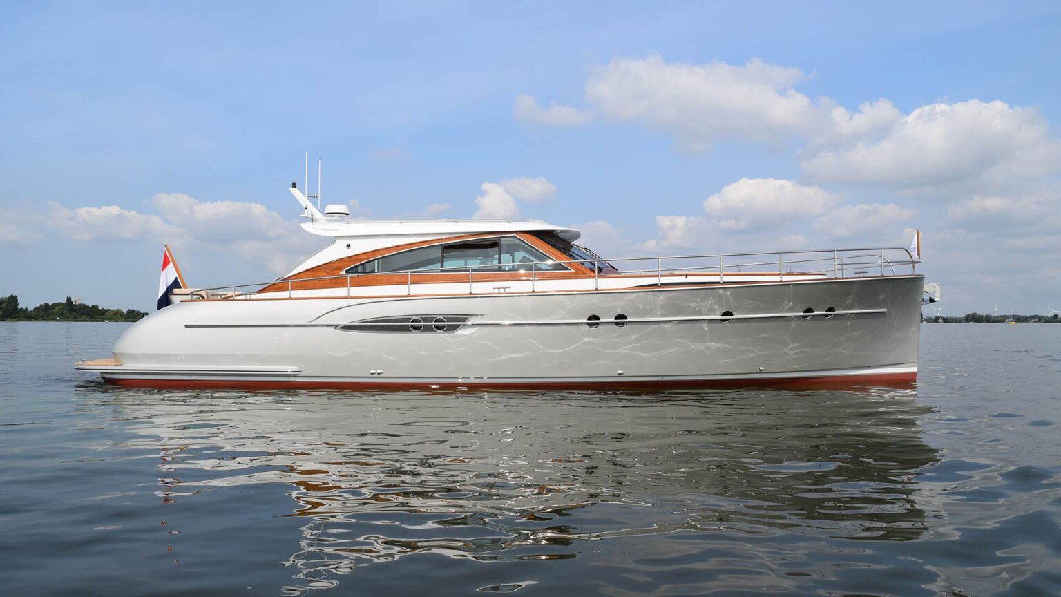 YN17109-Mulder-Favorite-1700-DATA-01