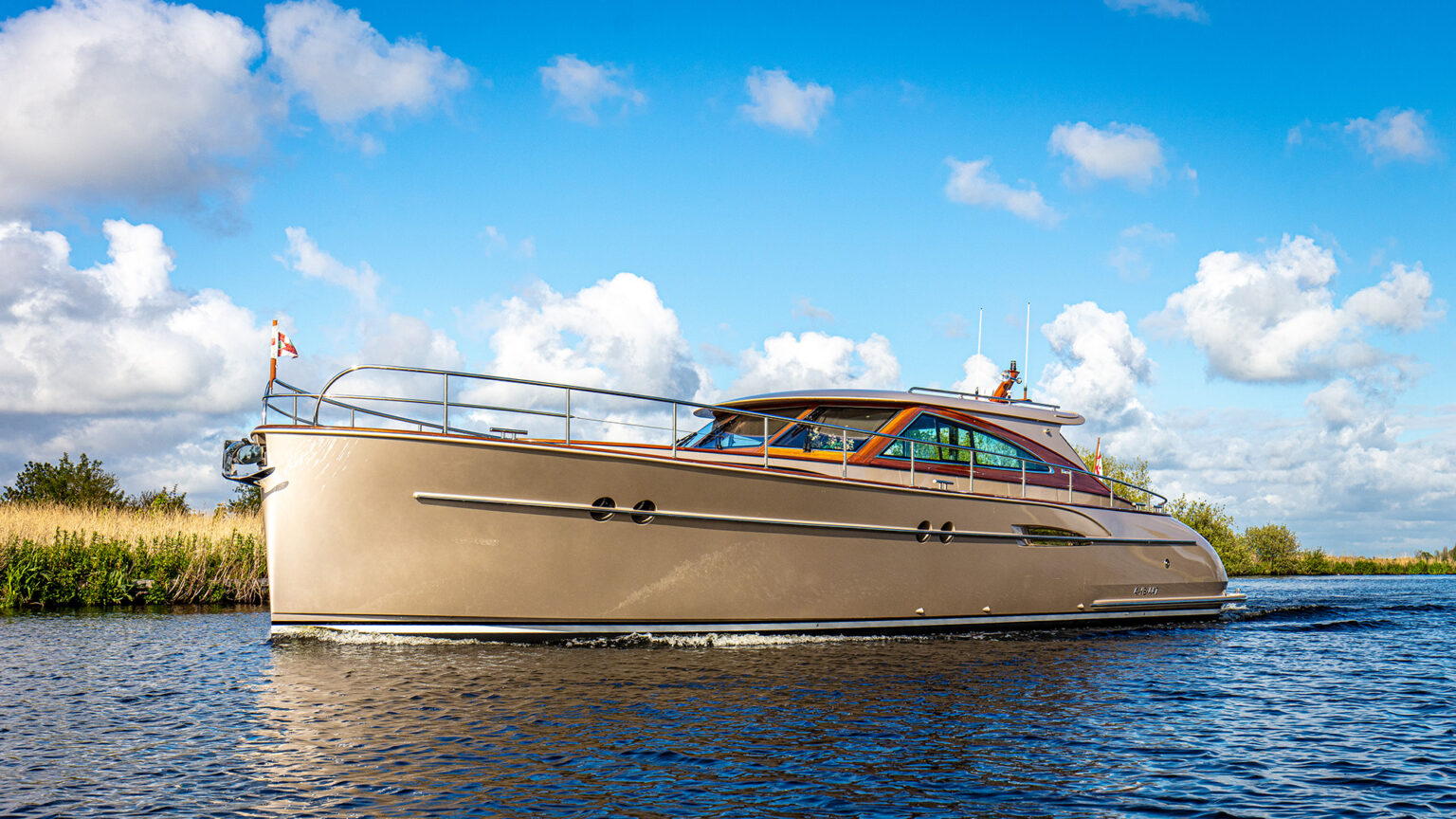 YN18114-Mulder-Favorite-1500-Ext-01