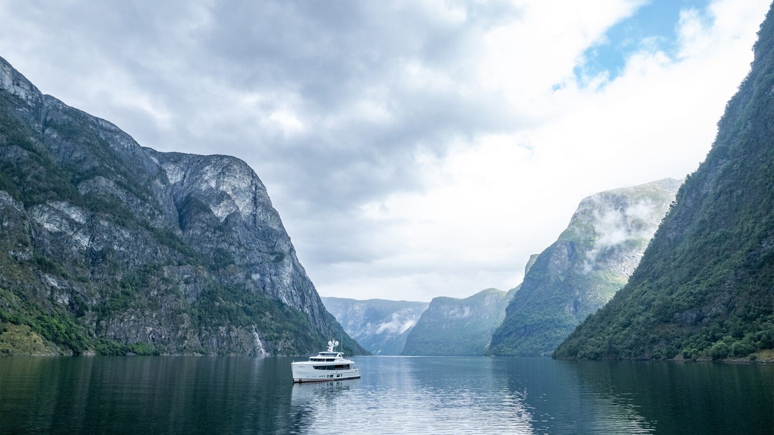 YN19110-Mulder-ThirtySix-CALYPSO-Drone-12-1920x1080-1