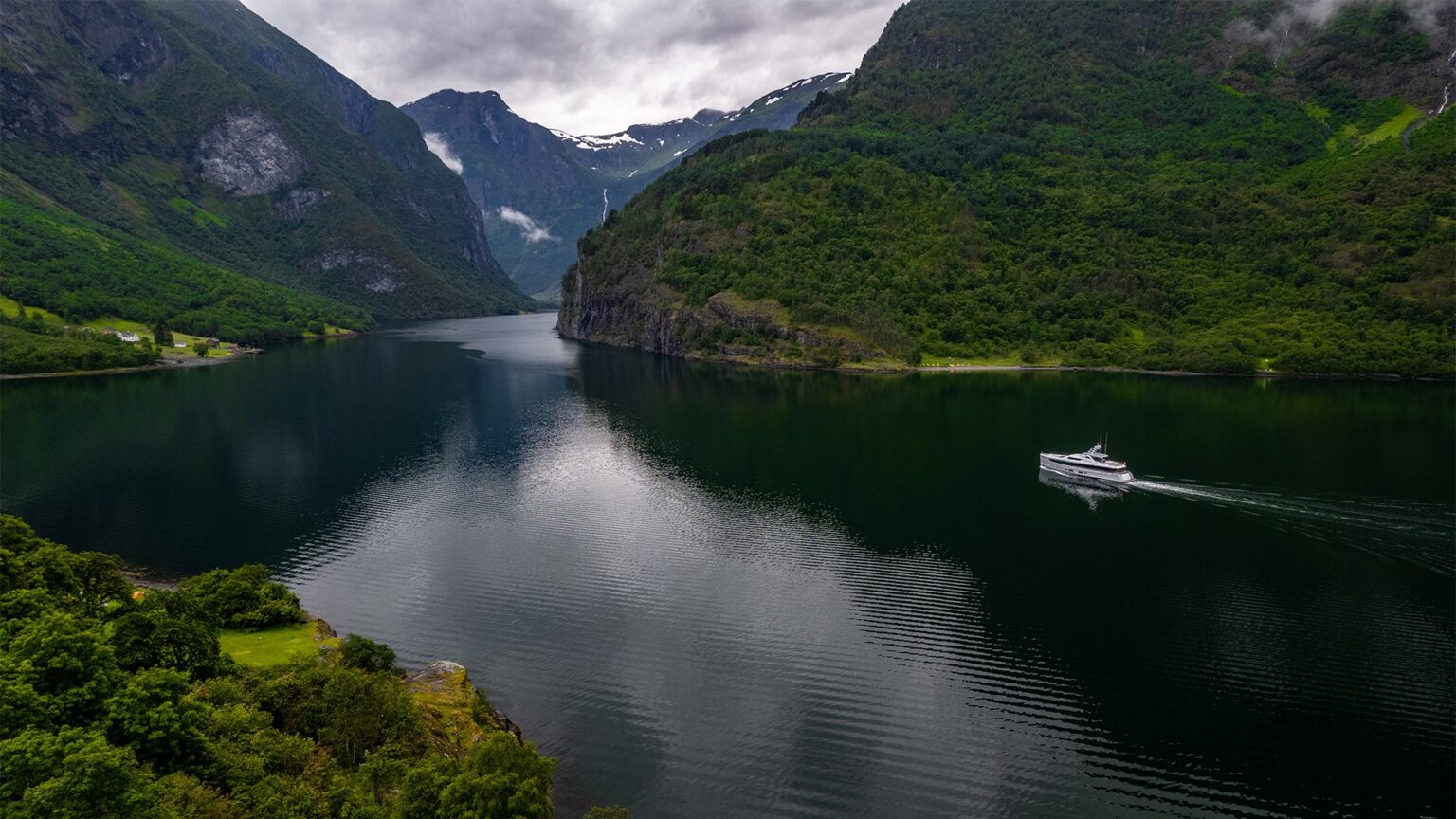 YN19110-Mulder-ThirtySix-CALYPSO-Drone-28-1920x1080-1