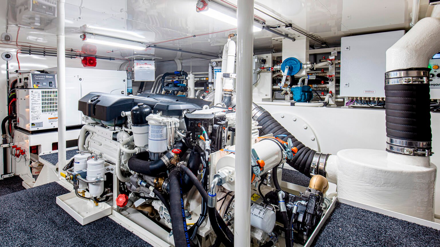 YN21120-Mulder-Wheelhouse-73-Int-16