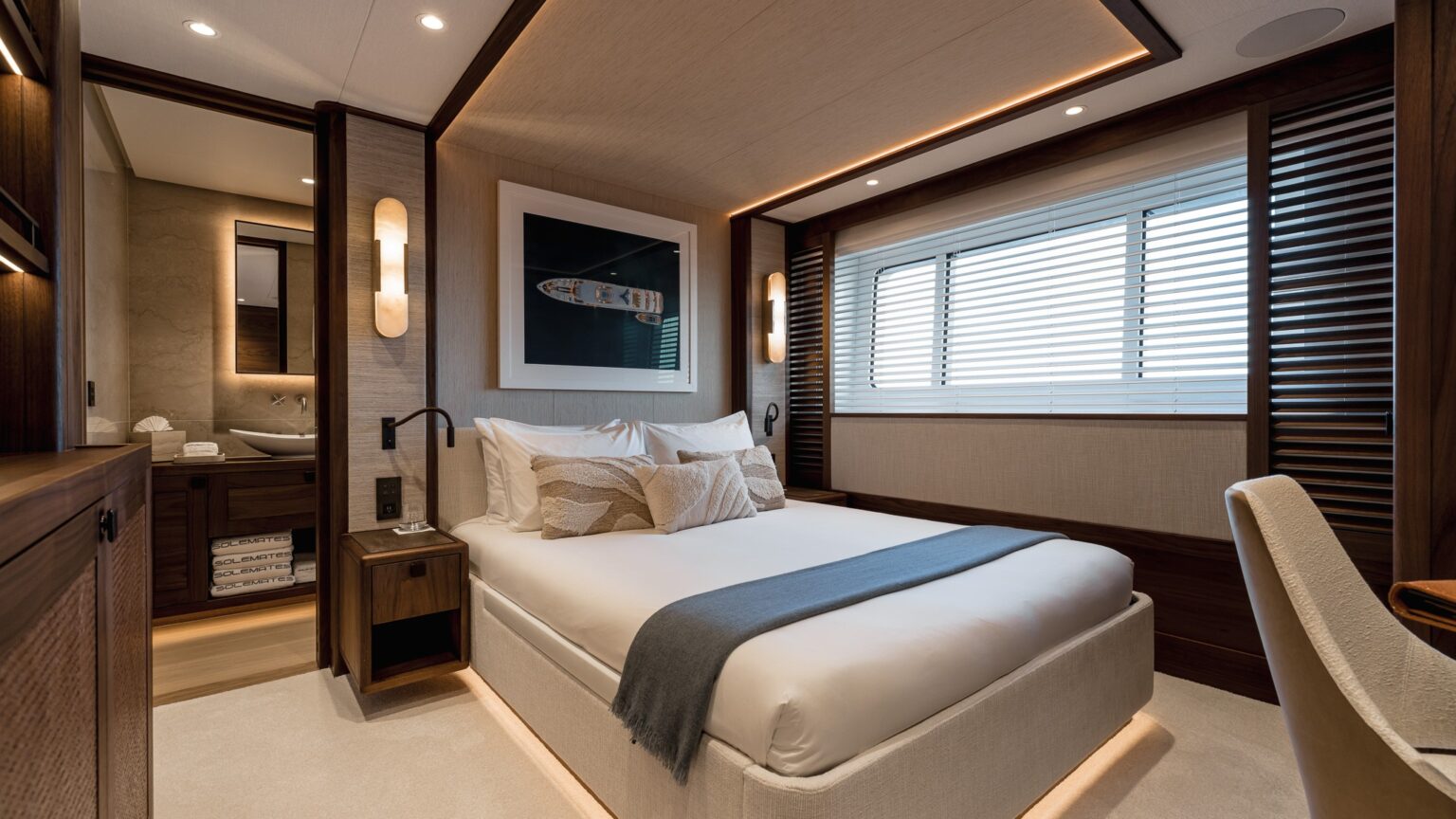 YN21127-Mulder-ThirtySix-Int-16-1