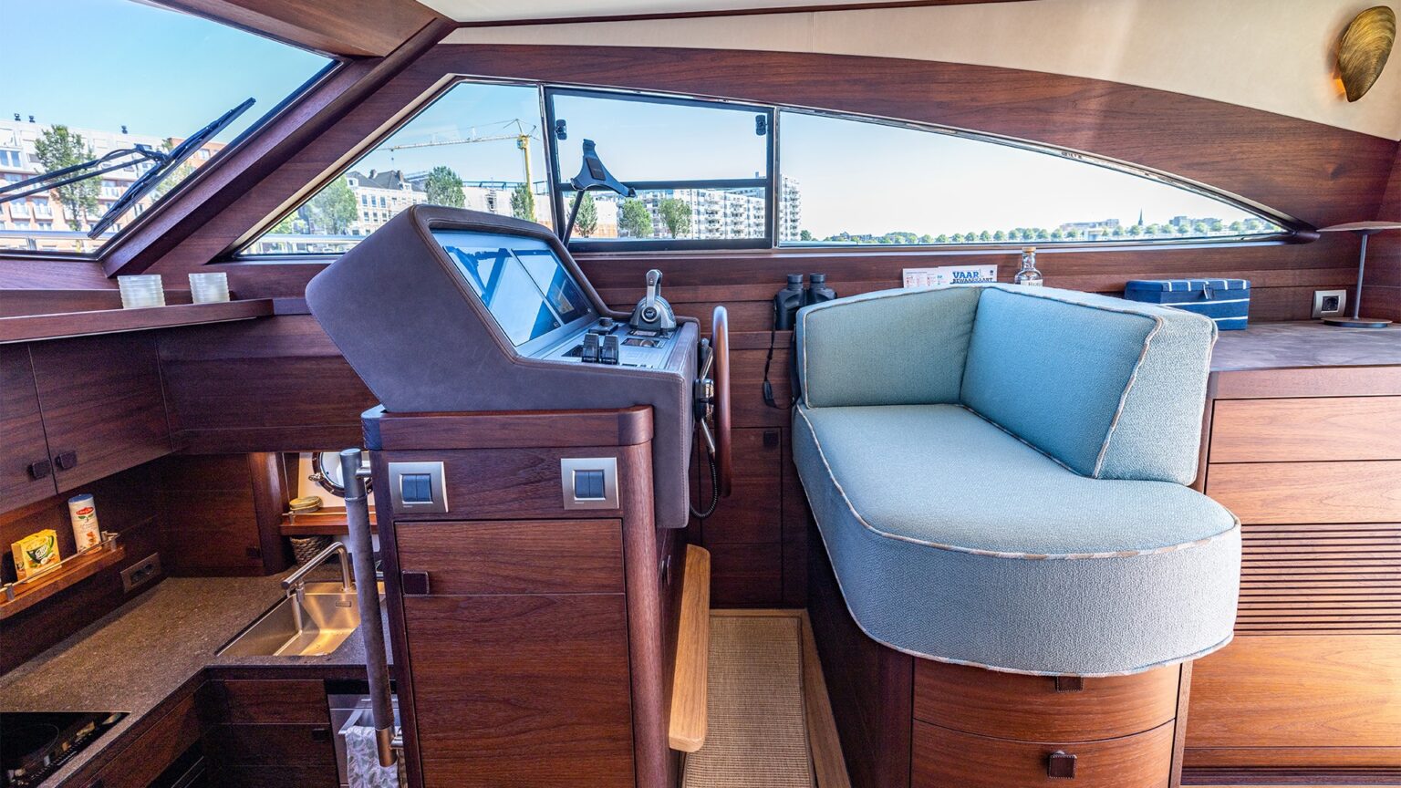 YN22126-Mulder-Favorite-1500-Int-27-1920x1080-1