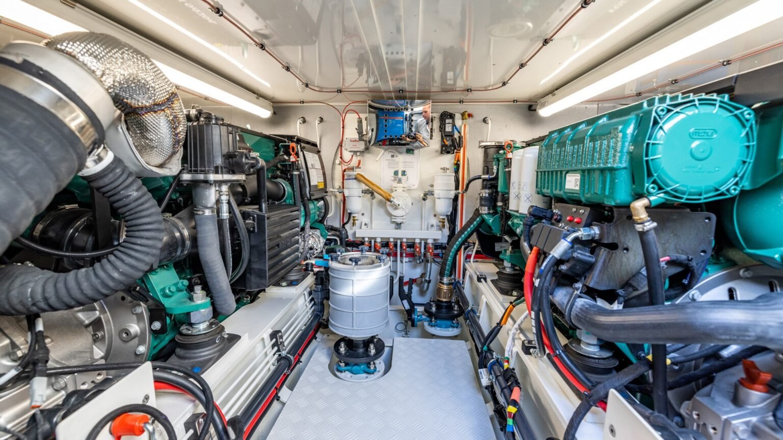 YN22133-Mulder-Favorite-1500-Eng-06k