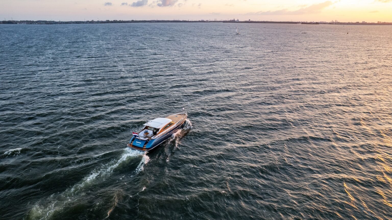 YN22133-Mulder-Favorite-1500-Ext-07k