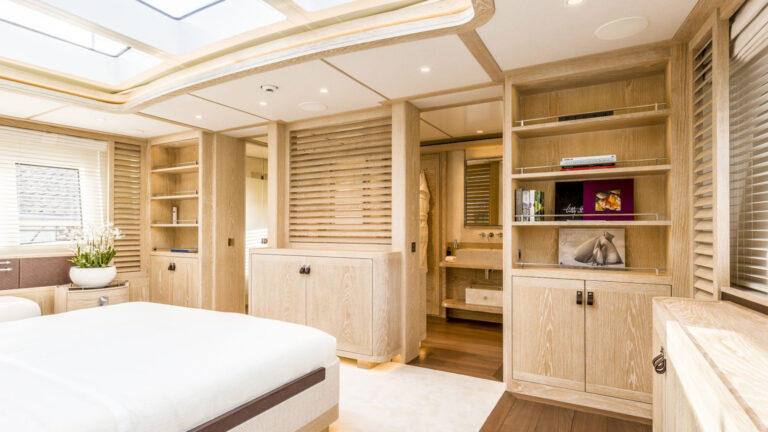 21-Mulder-Calypso-Master-Cabin-2