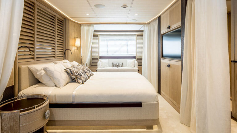 30-Mulder-Calypso-VIP-Cabin-3