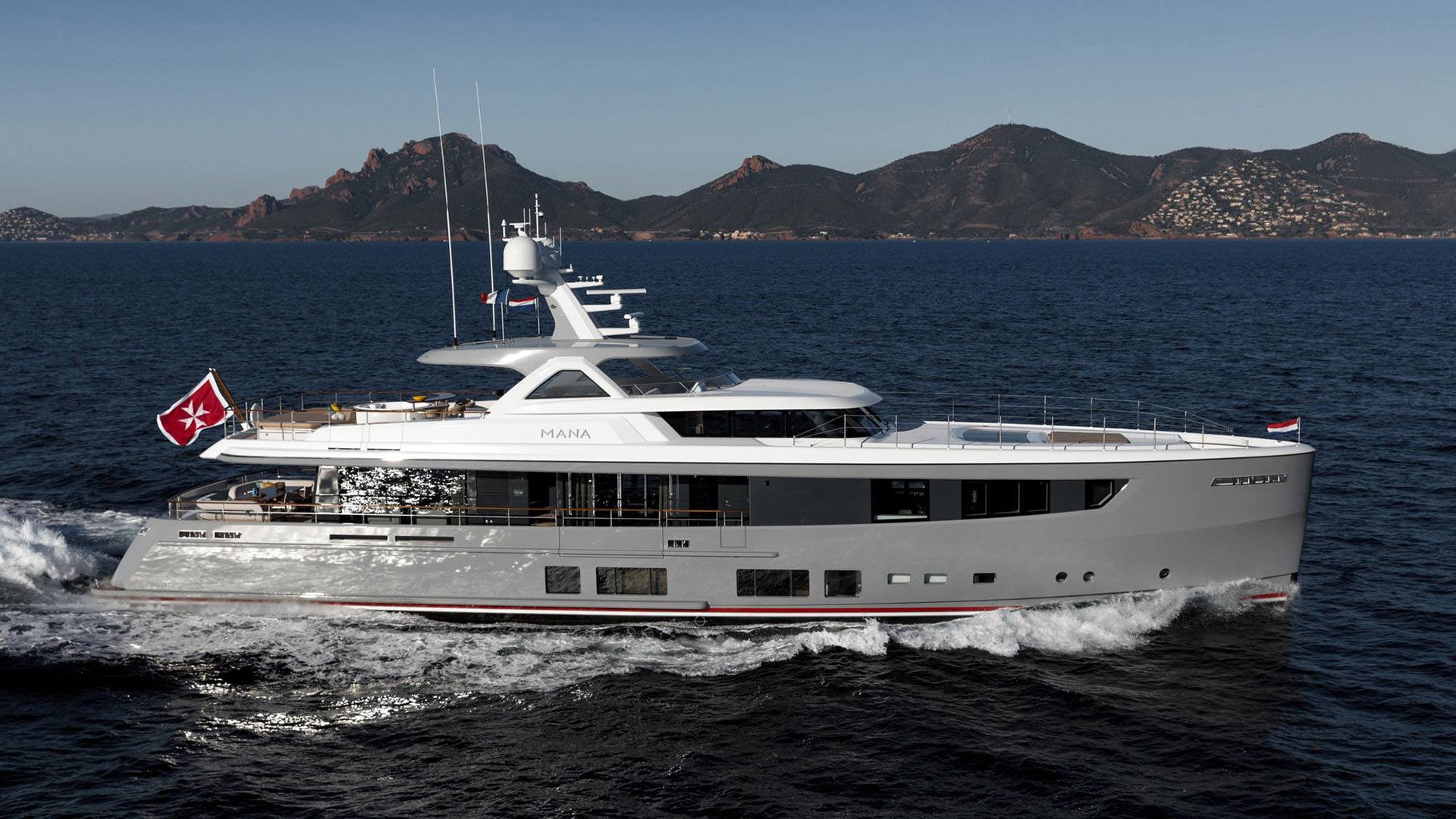 Mulder-ThirtySix-BN118-MANA1-06